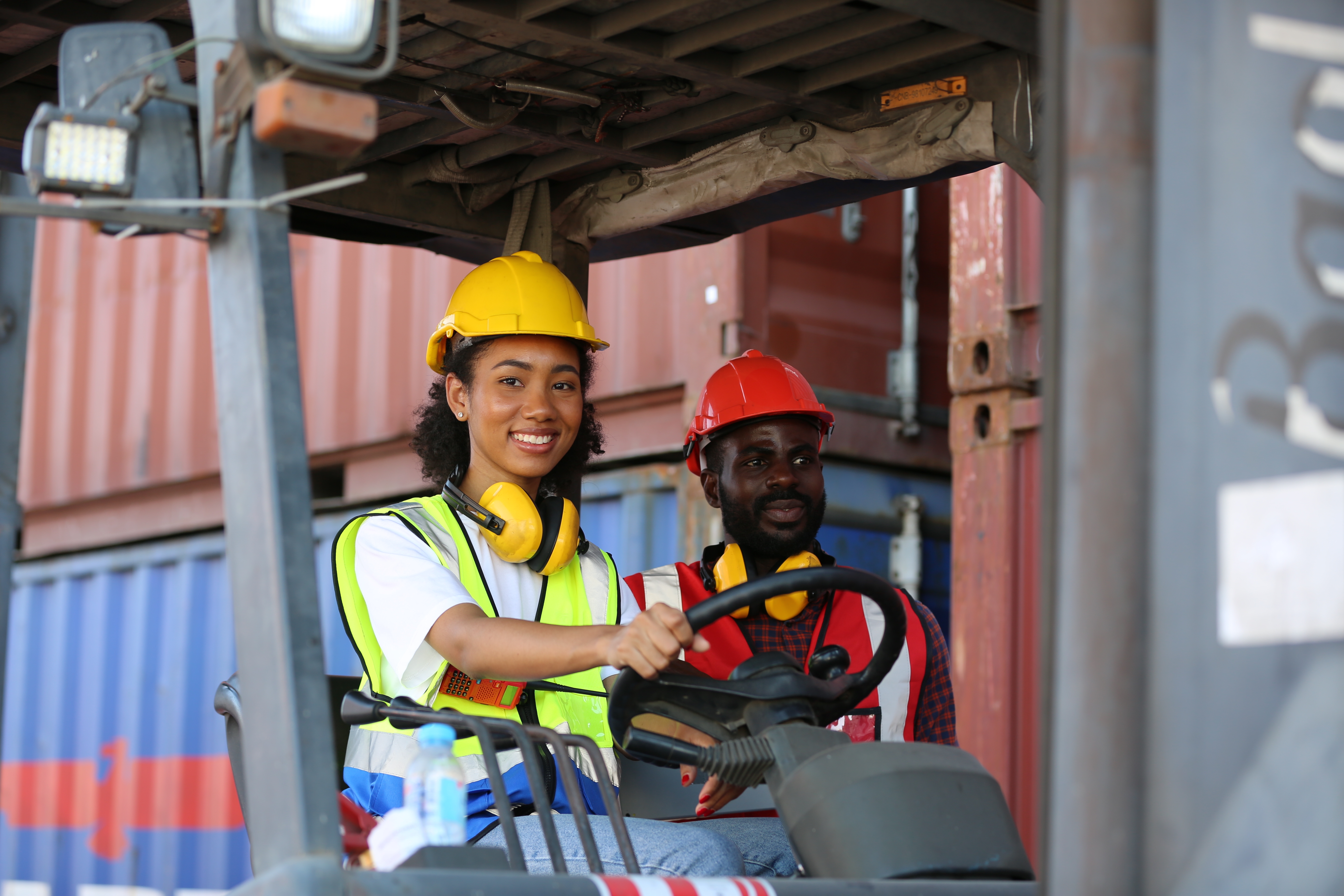 Driver using ELD tablet